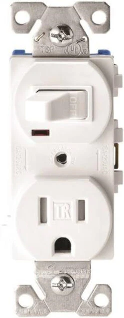 Cooper Wiring Duplex Heavy Duty Combination Switch/Receptacle - White